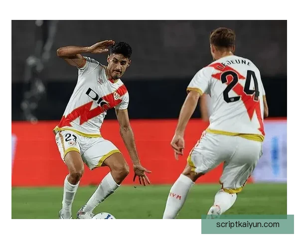 西甲新援表现稳健，成为球队争冠路上的新亮点